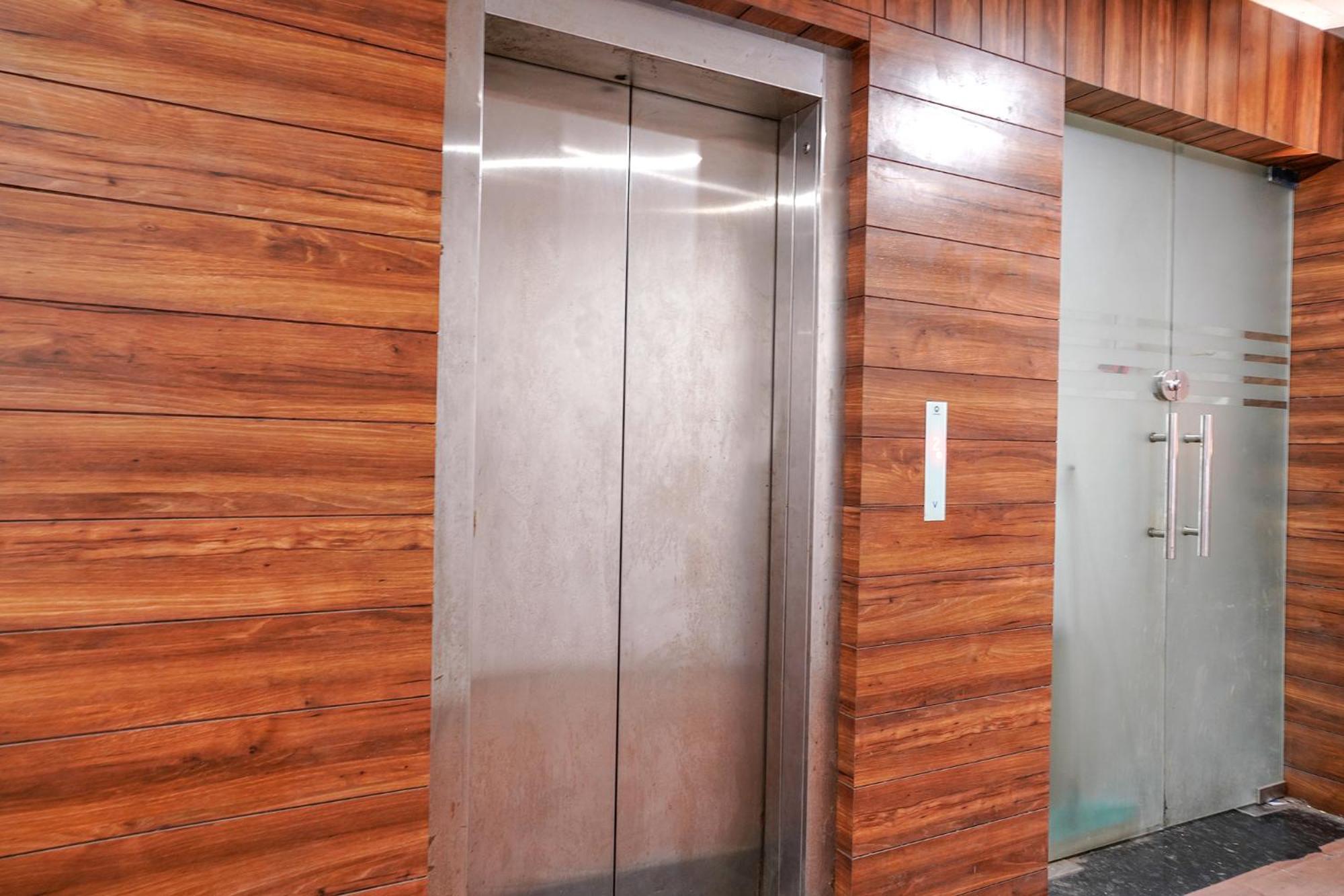 Fabhotel The Valentine - Udhna Road Surat Exterior photo